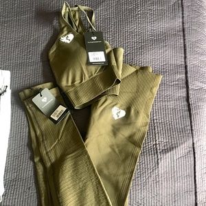 Women's Best Power Seamless Sports Bra and Legging